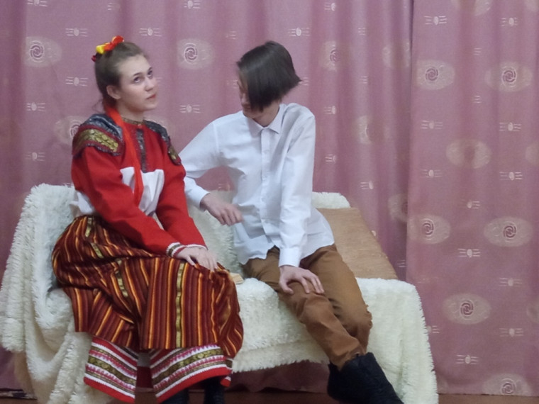 Театр «Наяву» МБОУ «СОШ №76» порадовал новой постановкой спектакля «Барышня – крестьянка».